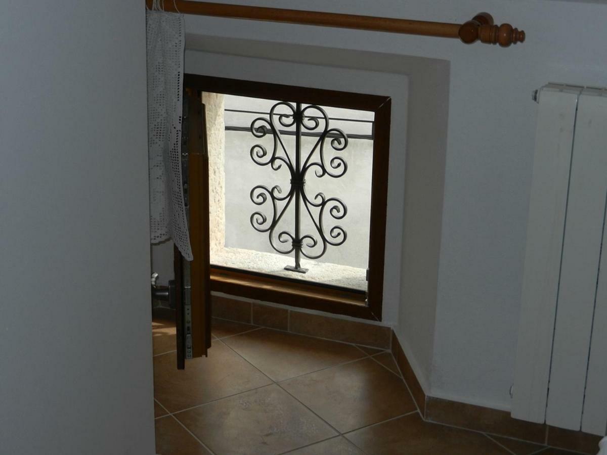 Apartment Vedran - Brsec Old Town Exterior photo